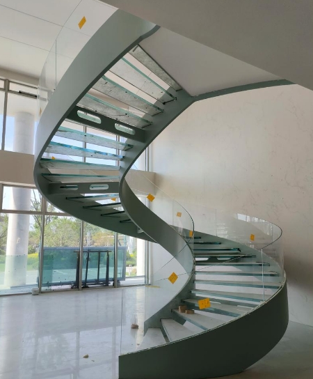 在冬季安装北京旋转楼梯有什么要求